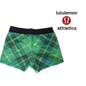 EUC Lululemon Green Tartan Plaid Spandex Shorts 2